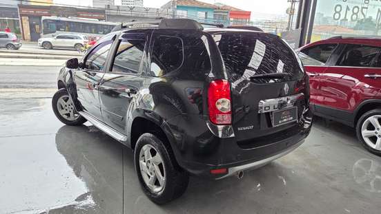 RENAULT-DUSTER-2014