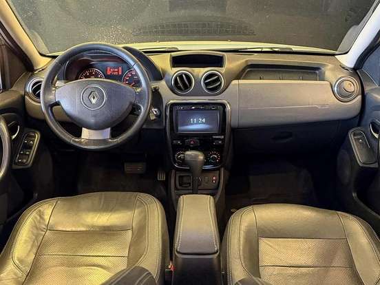 RENAULT-DUSTER-2014