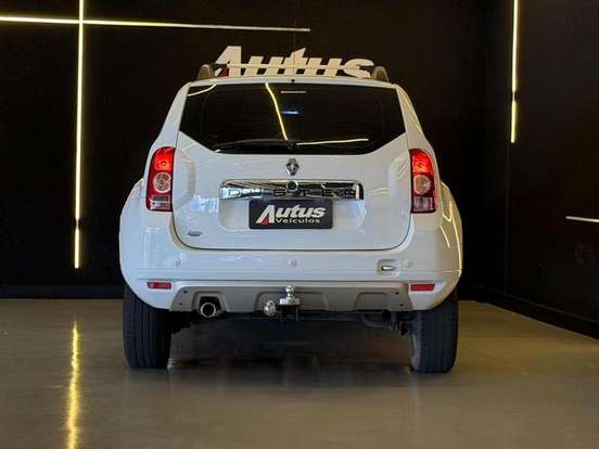RENAULT-DUSTER-2014