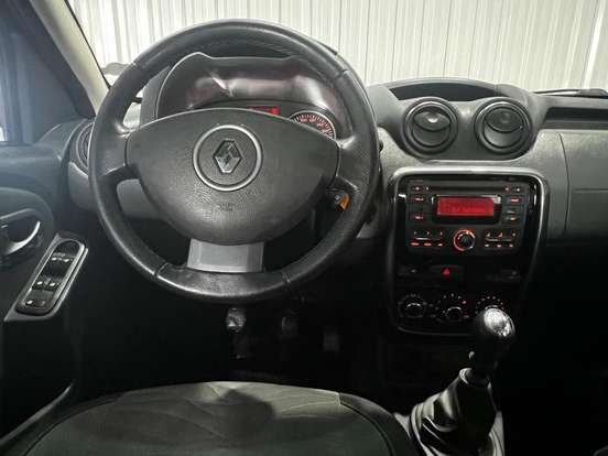 RENAULT-DUSTER-2013
