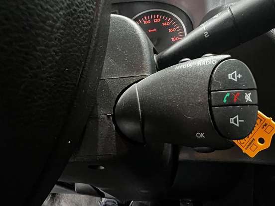 RENAULT-DUSTER-2013
