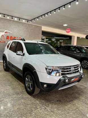 RENAULT-DUSTER-2012