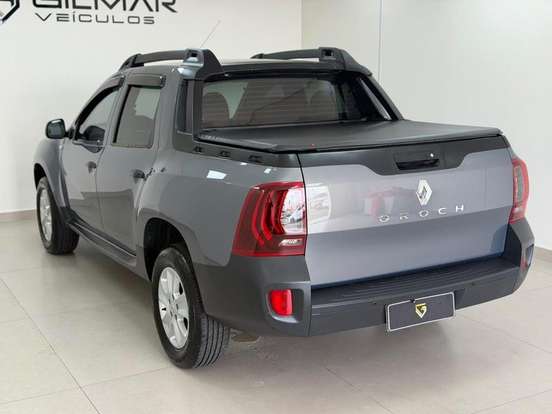 RENAULT-DUSTER OROCH-2016