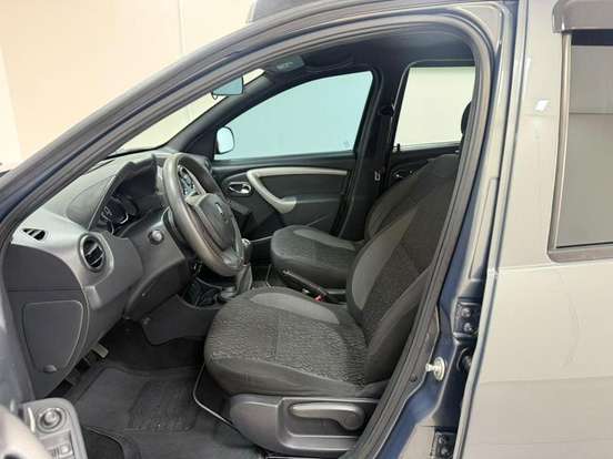RENAULT-DUSTER OROCH-2016