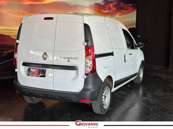 RENAULT-KANGOO-2025