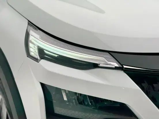 RENAULT-KARDIAN-2025