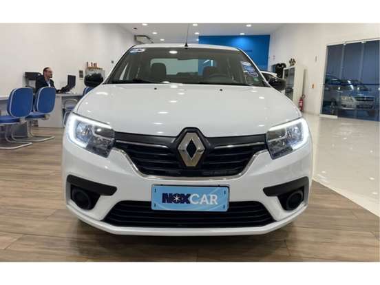 RENAULT-LOGAN-2022
