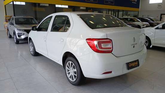 RENAULT-LOGAN-2024