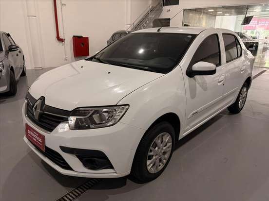 RENAULT-LOGAN-2021