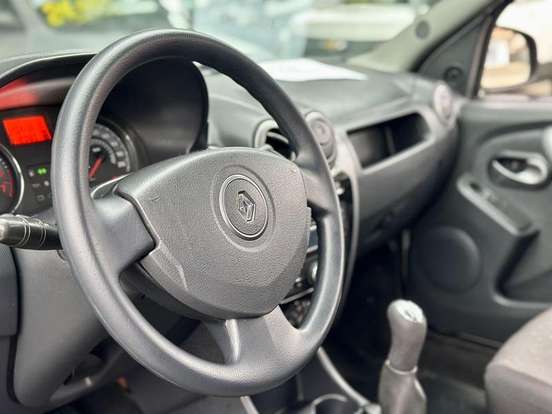 RENAULT-LOGAN-1.0 EXPRESSION 16V FLEX 4P MANUAL RENAULT-LOGAN-2013