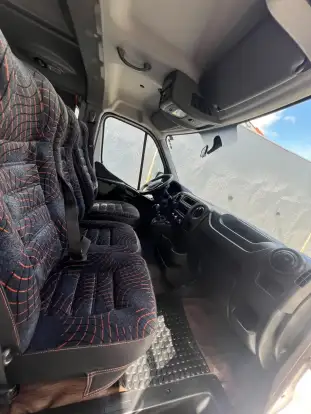 RENAULT-MASTER-2021