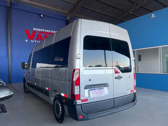 RENAULT-MASTER-2022