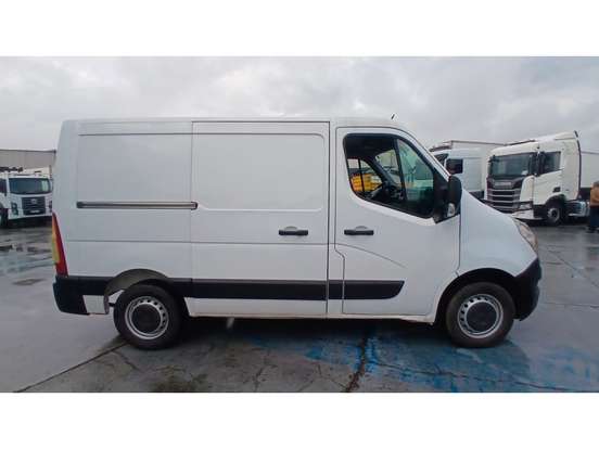 RENAULT-MASTER-2021