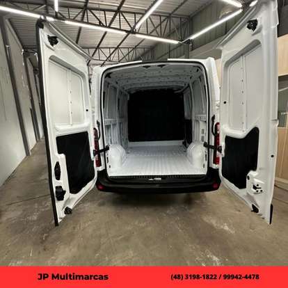 RENAULT-MASTER-2021