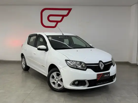 RENAULT SANDERO 1.6 DYNAMIQUE 8V FLEX 4P AUTOMATIZADO
