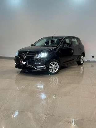 RENAULT-SANDERO-2022