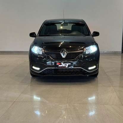 RENAULT-SANDERO-2022