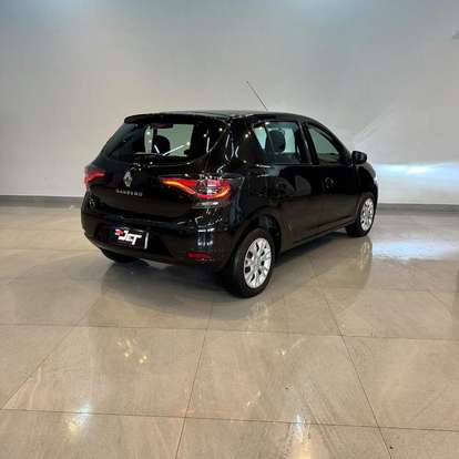 RENAULT-SANDERO-2022