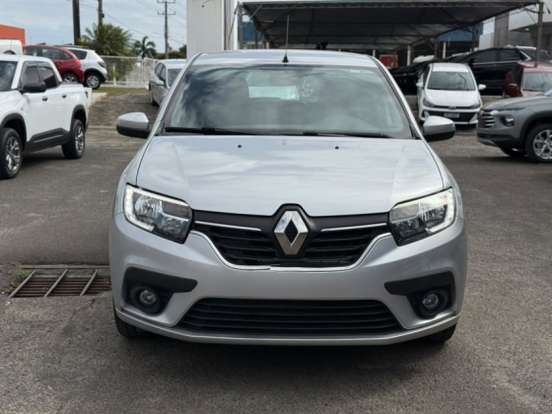 RENAULT-SANDERO-2020