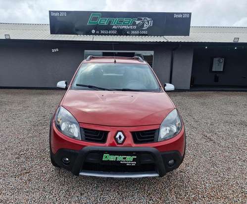 RENAULT-SANDERO-2011