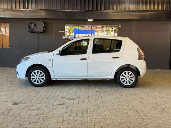 RENAULT-SANDERO-1.0 AUTHENTIQUE 16V FLEX 4P MANUAL RENAULT-SANDERO-2014
