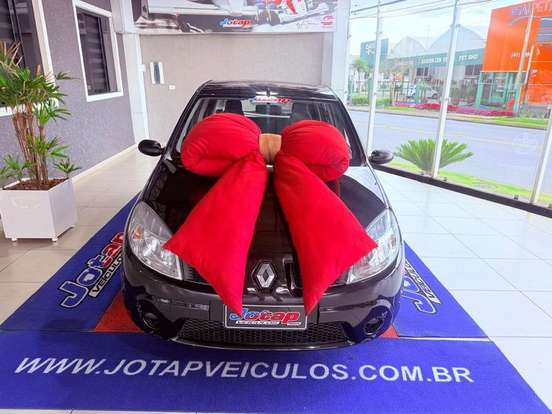 RENAULT-SANDERO-2008