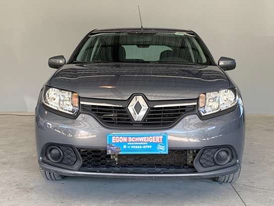 RENAULT-SANDERO-2016