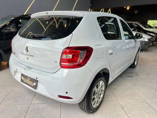 RENAULT-SANDERO-1.6 16V SCE FLEX EXPRESSION MANUAL RENAULT-SANDERO-2018