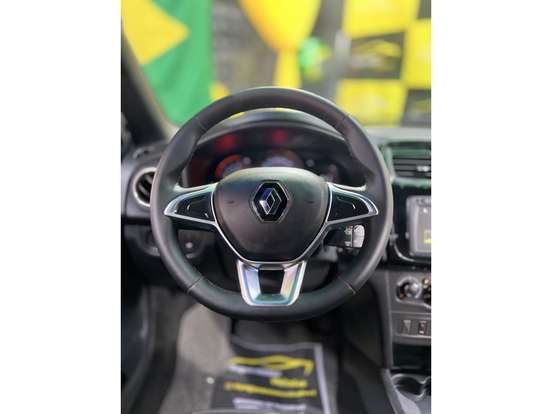 RENAULT-SANDERO-2020