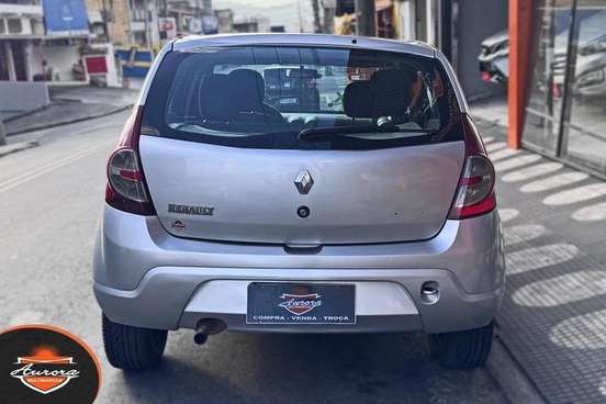 RENAULT-SANDERO-2008