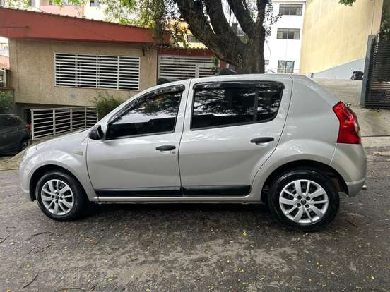 RENAULT-SANDERO-1.6 EXPRESSION 8V FLEX 4P MANUAL RENAULT-SANDERO-2009