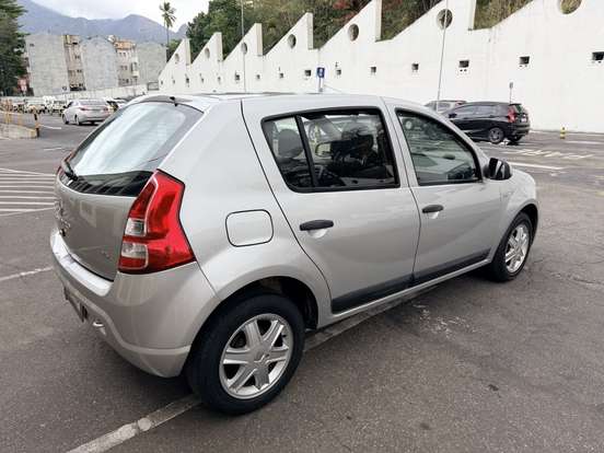 RENAULT-SANDERO-1.6 EXPRESSION 8V FLEX 4P MANUAL RENAULT-SANDERO-2013