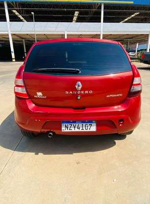 RENAULT-SANDERO-2012