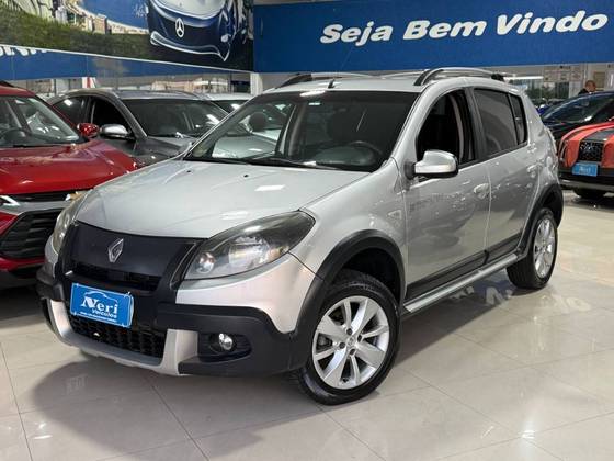 RENAULT SANDERO 1.6 STEPWAY 16V FLEX 4P AUTOMÁTICO