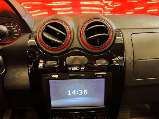 RENAULT-SANDERO-1.6 STEPWAY 8V FLEX 4P MANUAL RENAULT-SANDERO-2013