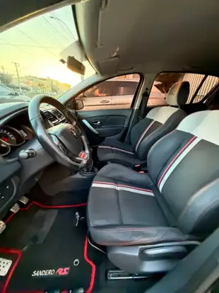 RENAULT-SANDERO-2016