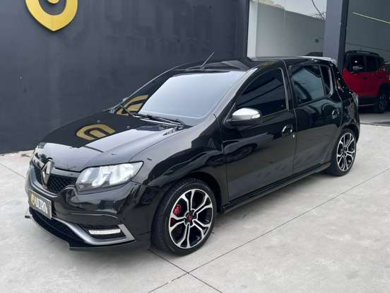 RENAULT-SANDERO-2016