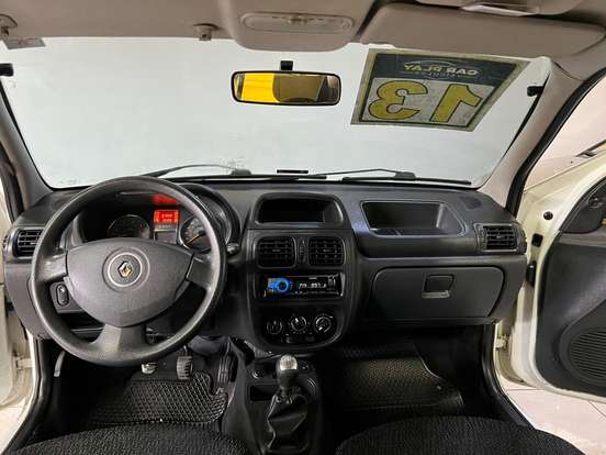RENAULT-CLIO-2012