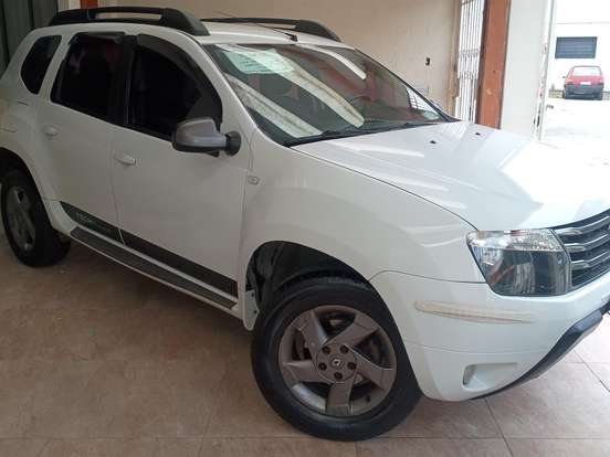 RENAULT-DUSTER-2.0 TECH ROAD II 4X2 16V FLEX 4P MANUAL RENAULT-DUSTER-2014