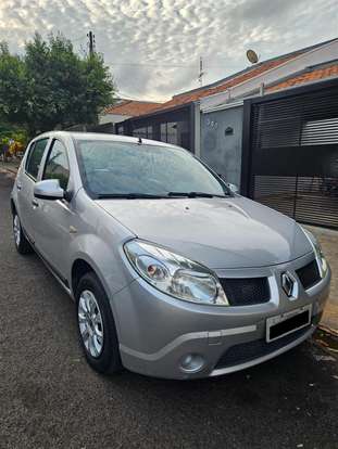 RENAULT-SANDERO-1.0 EXPRESSION 16V FLEX 4P MANUAL RENAULT-SANDERO-2010