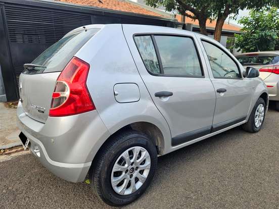 RENAULT-SANDERO-1.0 EXPRESSION 16V FLEX 4P MANUAL RENAULT-SANDERO-2010