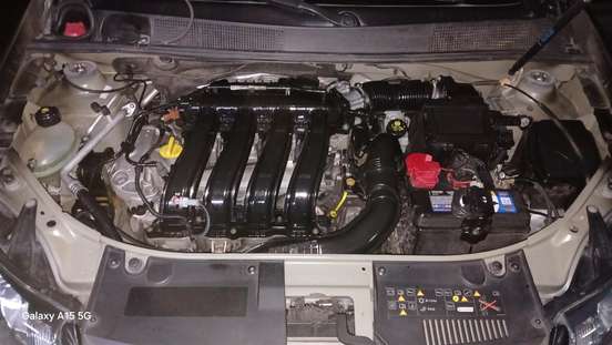 RENAULT-SANDERO-2021
