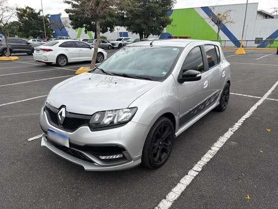 RENAULT-SANDERO-2019
