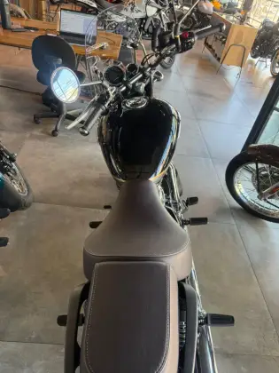 ROYAL ENFIELD METEOR 350 SUPERNOVA 