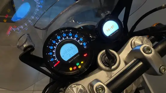 ROYAL ENFIELD-METEOR 650 CELESTIAL-2025