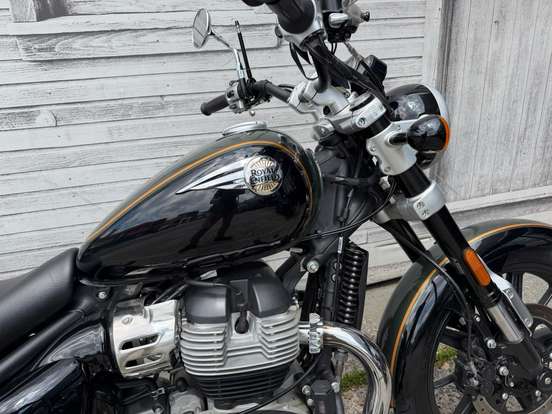 ROYAL ENFIELD-METEOR 650 INTERSTELLAR ROYAL ENFIELD-METEOR 650 INTERSTELLAR-2025