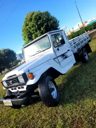 TOYOTA BANDEIRANTE 3.7 BJ55LP-BL3 4X4 CS DIESEL 2P MANUAL