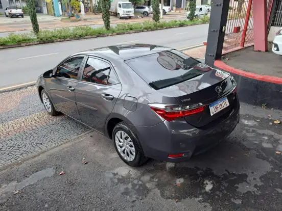 TOYOTA-COROLLA-1.8 GLI 16V FLEX 4P AUTOMÁTICO TOYOTA-COROLLA-2017