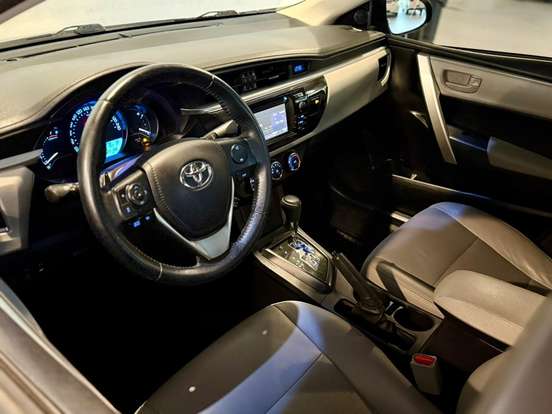 TOYOTA-COROLLA-1.8 GLI 16V FLEX 4P AUTOMÁTICO TOYOTA-COROLLA-2017