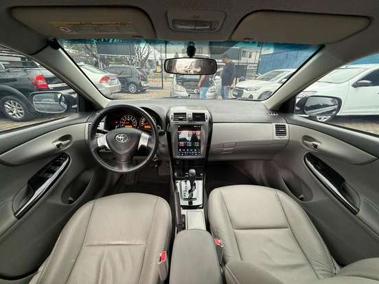TOYOTA-COROLLA-2012